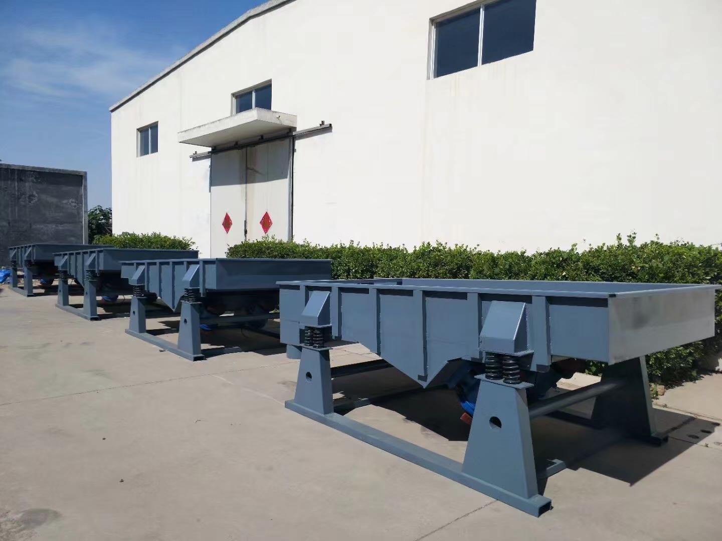 直線振動(dòng)篩篩網(wǎng)破損如何處理？